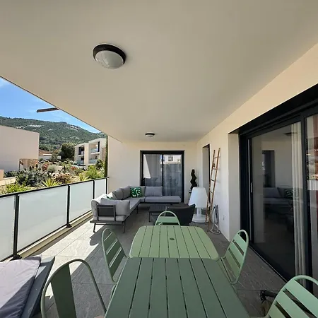 Dans Avec Piscine Calvi (Corsica)